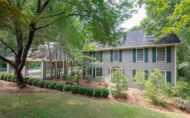 355 21st Avenue Drive - Photo 1