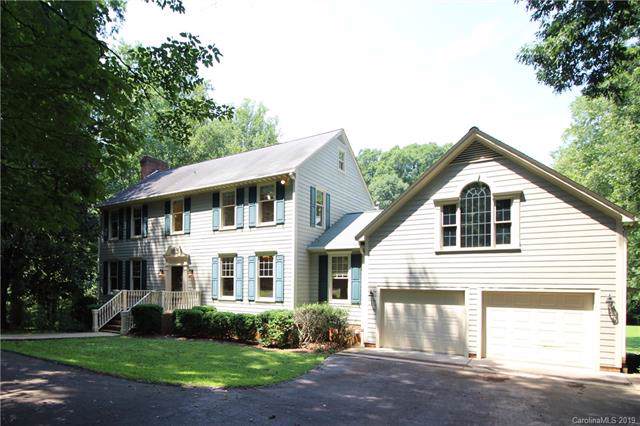 328 Gleneagles Road - Photo 1