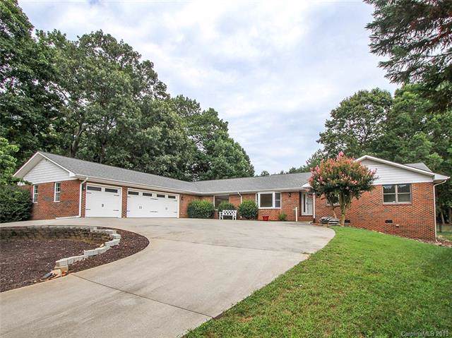 129 Stonehenge Lane - Photo 1