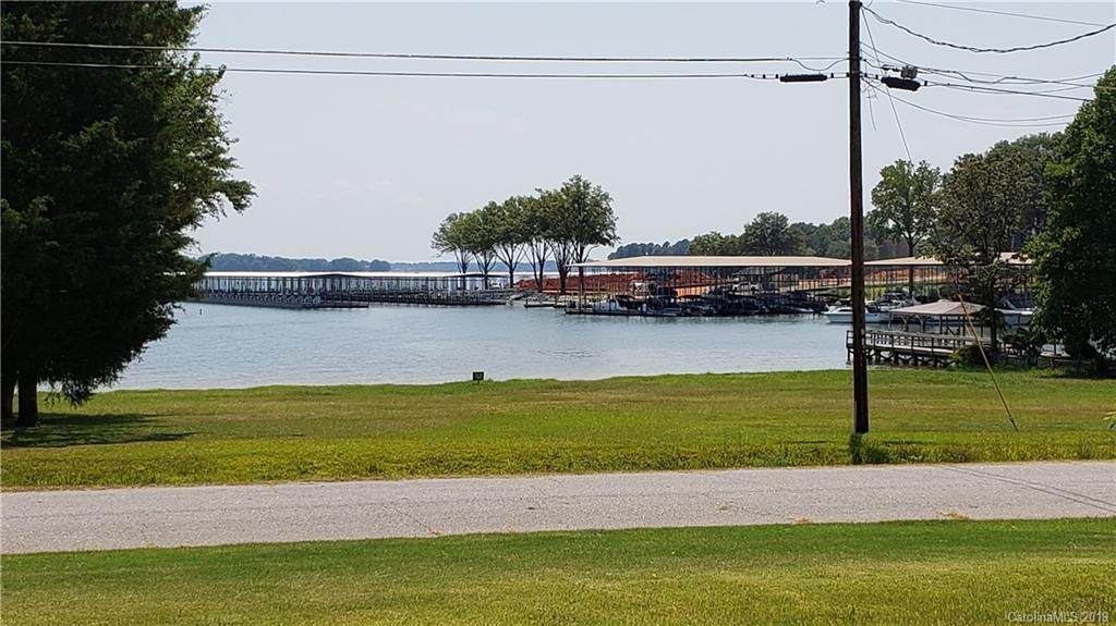 131 Surfside Lane - Photo 1