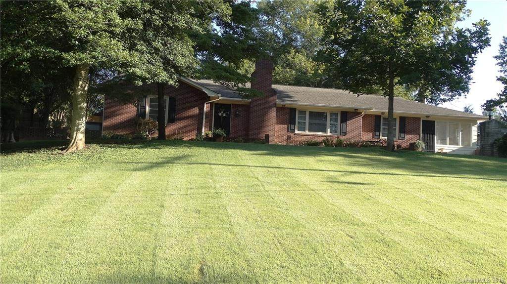 142 Fernwood Circle - Photo 1