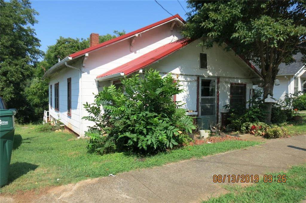 238 Ervin Avenue - Photo 1