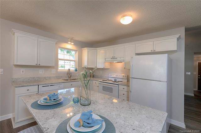143 Ashwood Lane - Photo 1