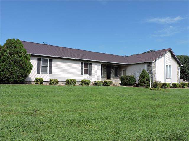 4498 Magnolia Lane - Photo 1
