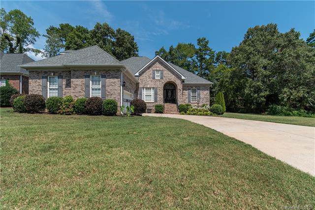 304 Gallant Circle - Photo 1