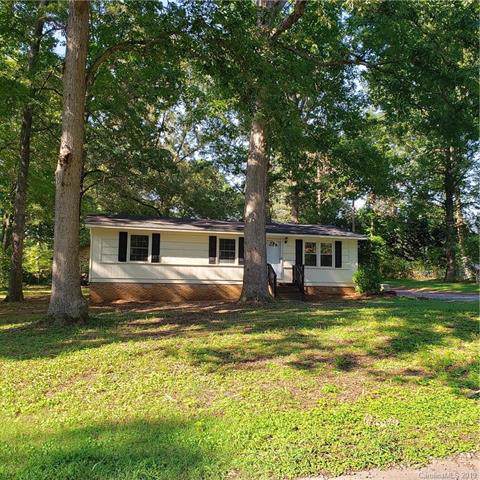 1556 Lakewood Drive - Photo 1