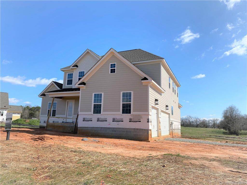 109 Seven Oaks Landing - Photo 1