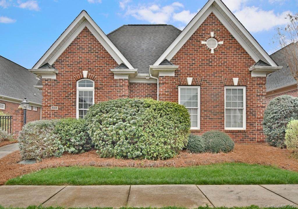 512 Chalmers Row - Photo 1