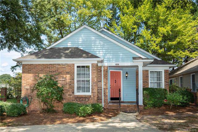 609 Heathridge Road - Photo 1