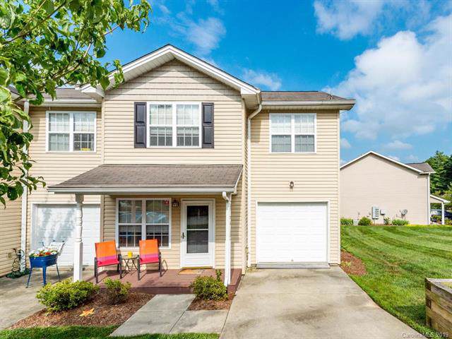 389 Wiltshire Circle - Photo 1