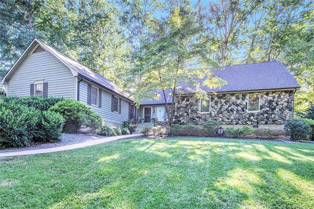 306 Brookmeade Drive - Photo 1