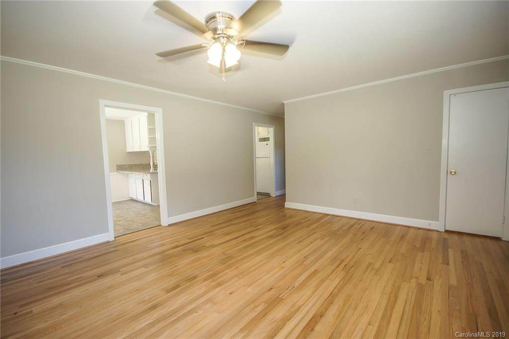 504 Eastway Avenue - Photo 1