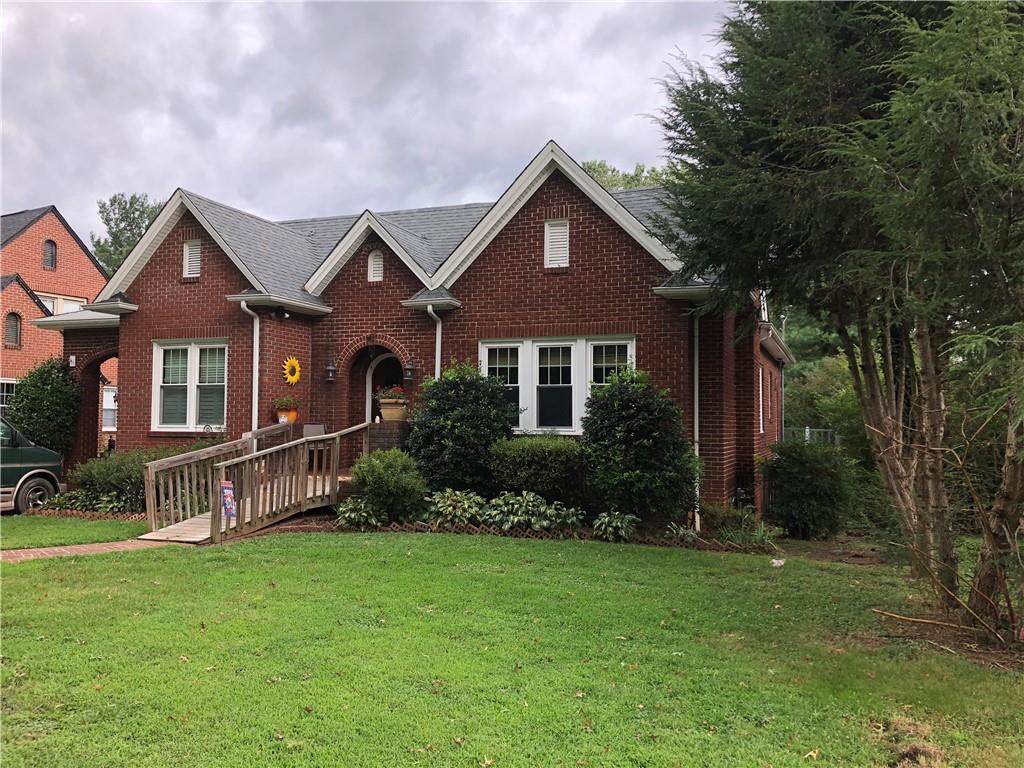 1453 Harper Avenue - Photo 1