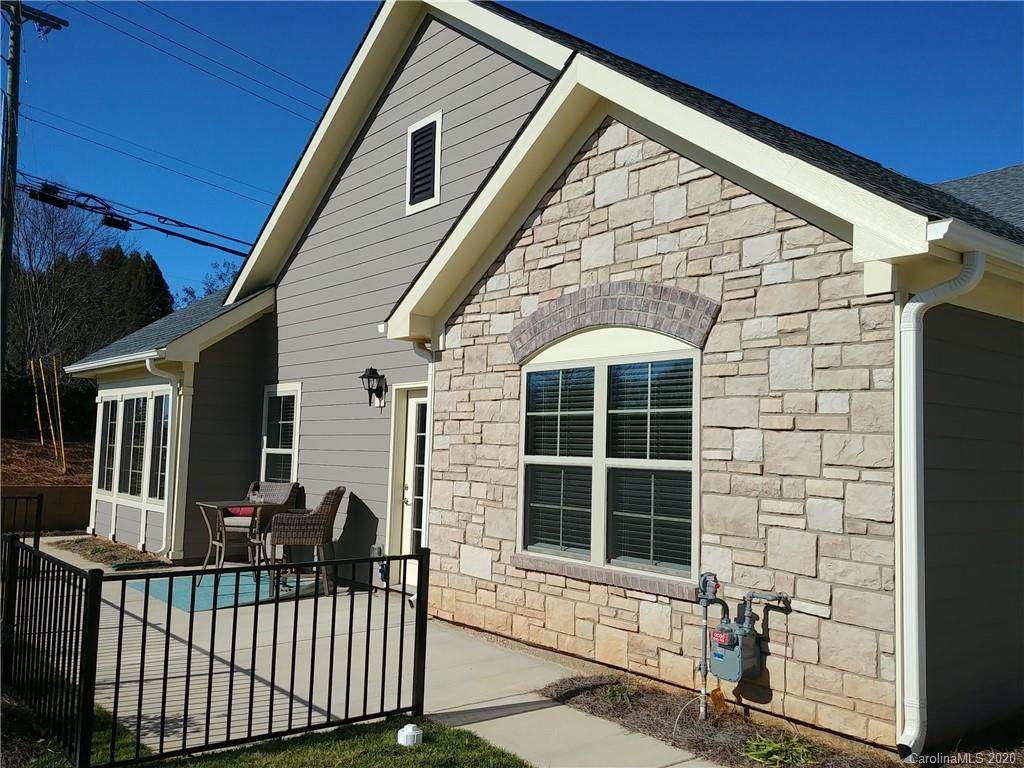 1430 Somersby Circle - Photo 1