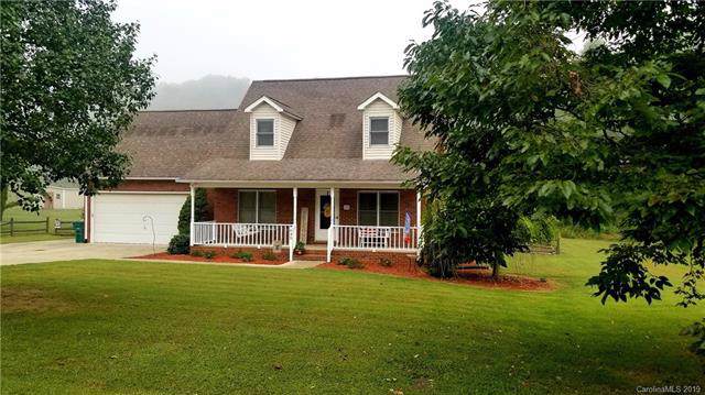 635 Mountain Place - Photo 1