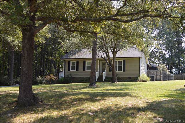 317 Aurora Boulevard - Photo 1