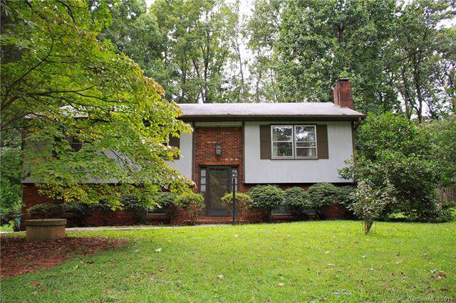 296 Creekwood Drive - Photo 1