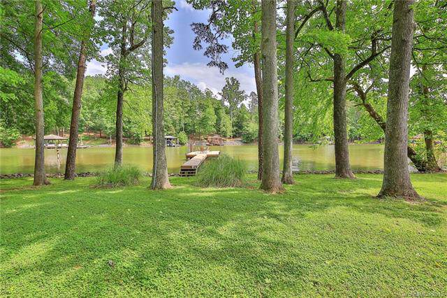 878 Armstrong Road - Photo 1