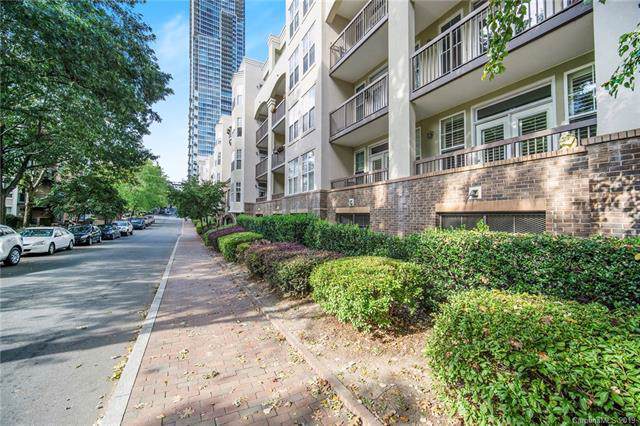 405 7th Street - Photo 1