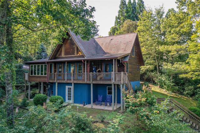 203 Hawthorne Drive - Photo 1