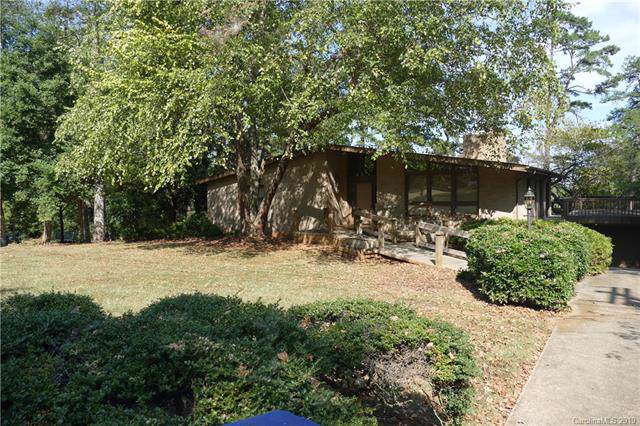 8615 Circle Drive - Photo 1