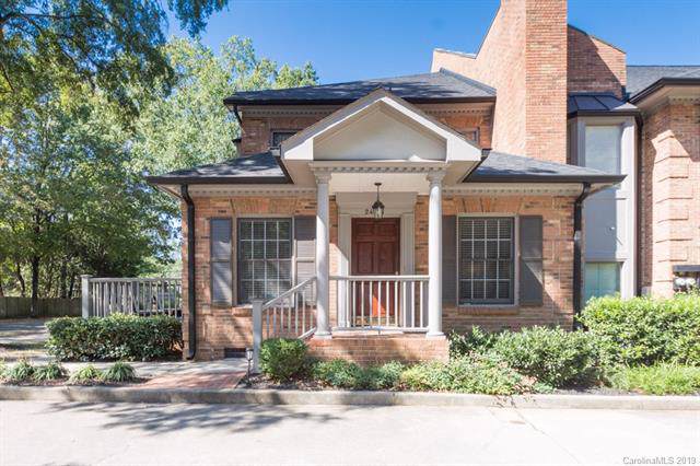2436 Selwyn Avenue - Photo 1