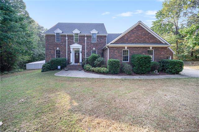 1133 Wood Creek Circle - Photo 1