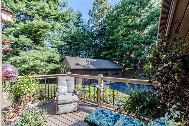 28 Ravencroft Lane - Photo 1