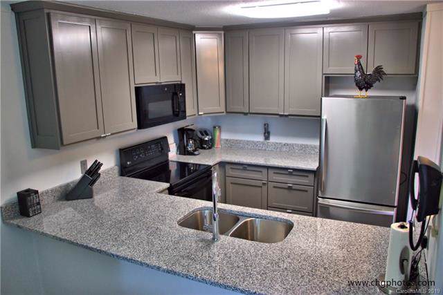 301 Pinnacle Inn Road - Photo 1
