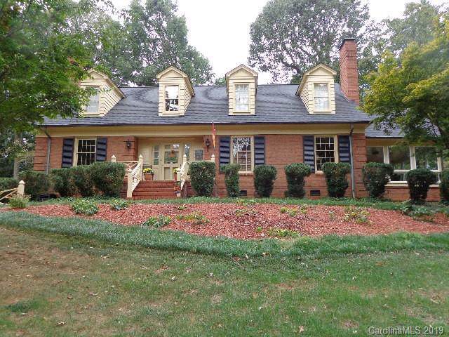 318 Valley Stream Road - Photo 1