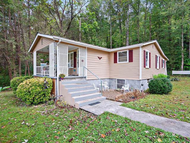 825 Lyday Loop - Photo 1