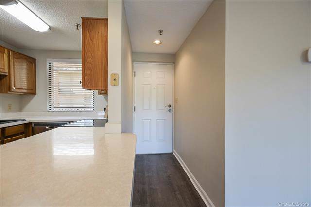 211 Heritage Boulevard - Photo 1 211 Heritage Boulevard - Photo 1