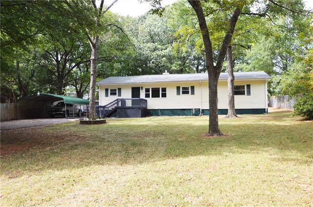 1818 Davis Avenue - Photo 1