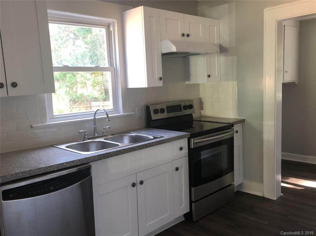 4331 Falls Street - Photo 1