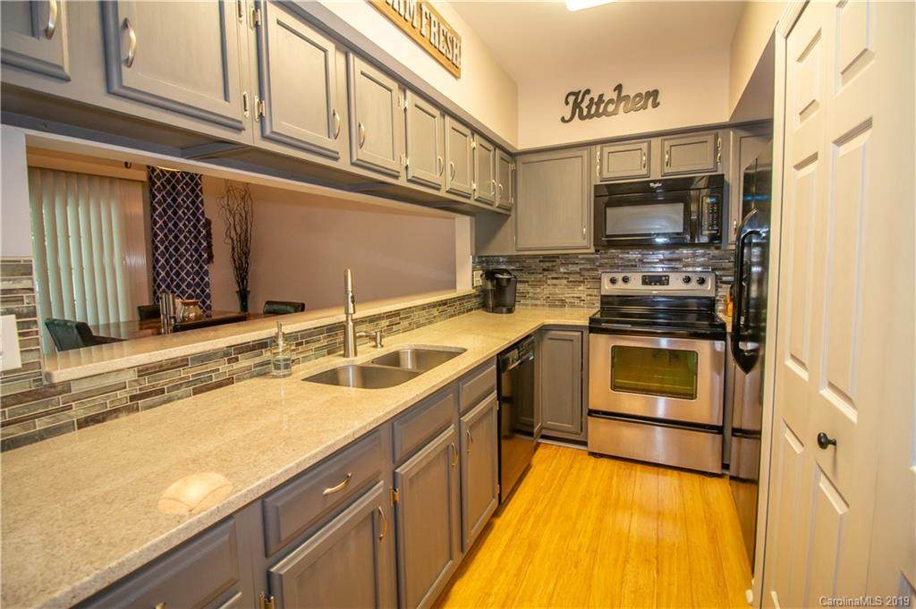 19905 Henderson Road - Photo 1