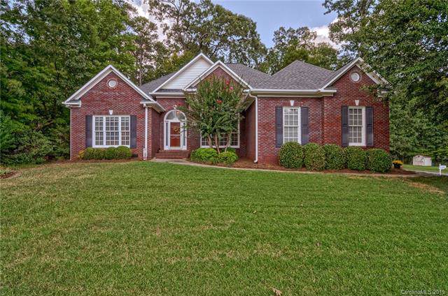 1557 Hawthorne Drive - Photo 1