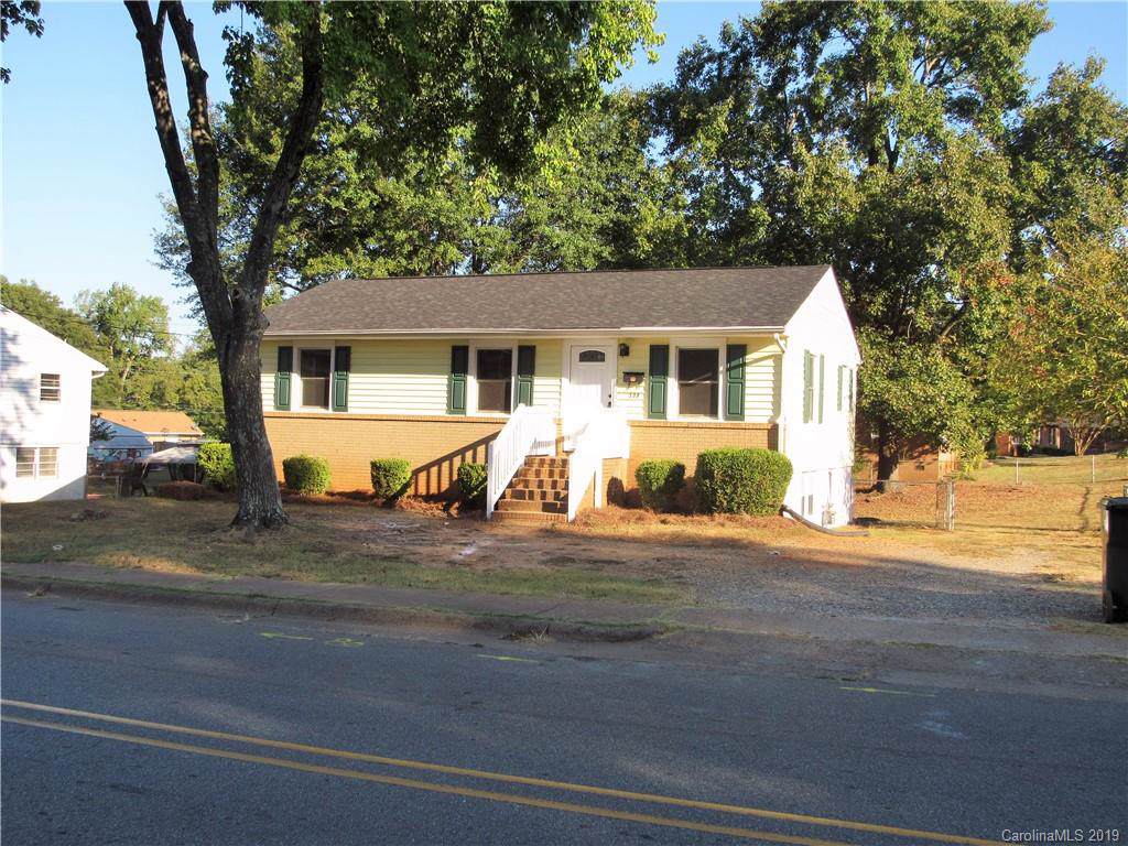 308 Walker Street - Photo 1