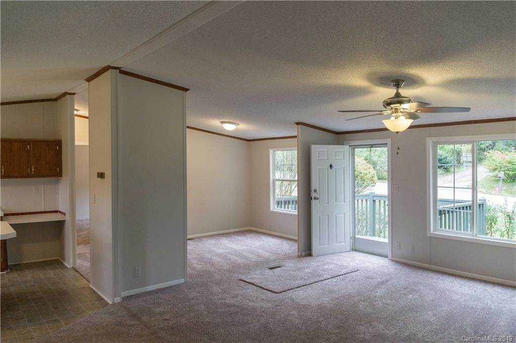 201 Sandy Creek Court - Photo 1