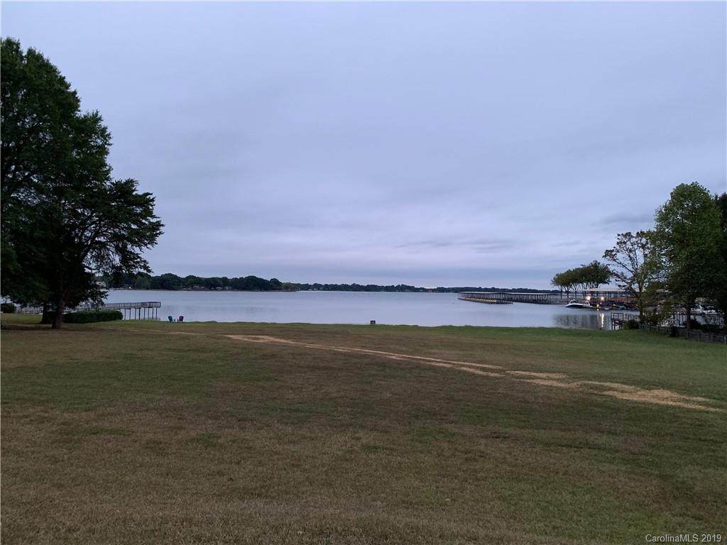 132 Driftwood Drive - Photo 1