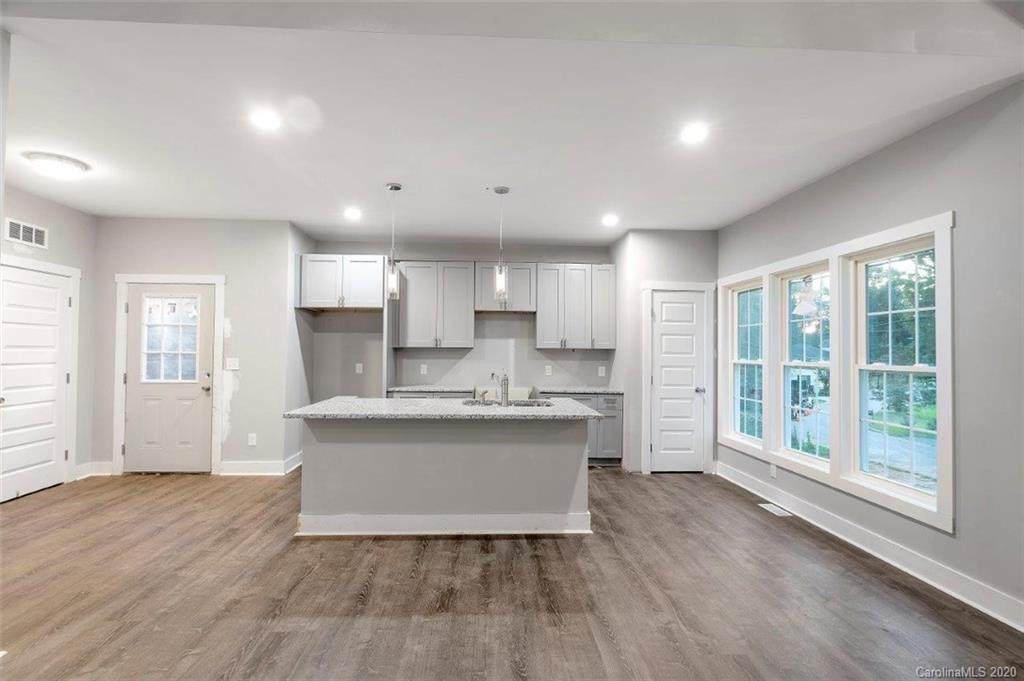 207 First Street - Photo 1