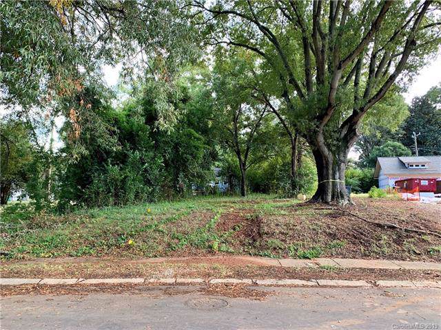 2421 Roslyn Avenue - Photo 1