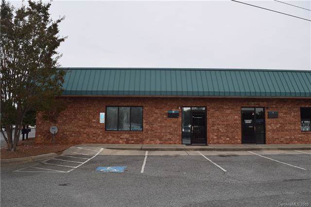 6120 Brookshire Boulevard - Photo 1