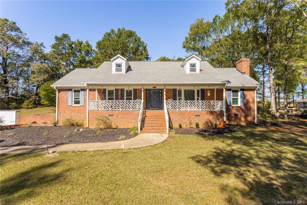 3102 Oakdale Drive - Photo 1