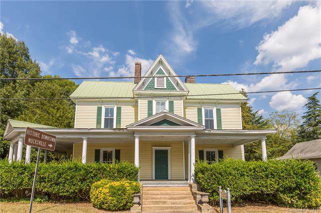 131 Lexington Road - Photo 1