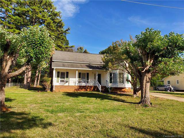 2602 Cherokee Court - Photo 1