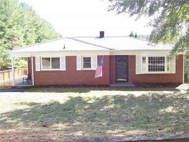 1231 Oaklawn Street - Photo 1