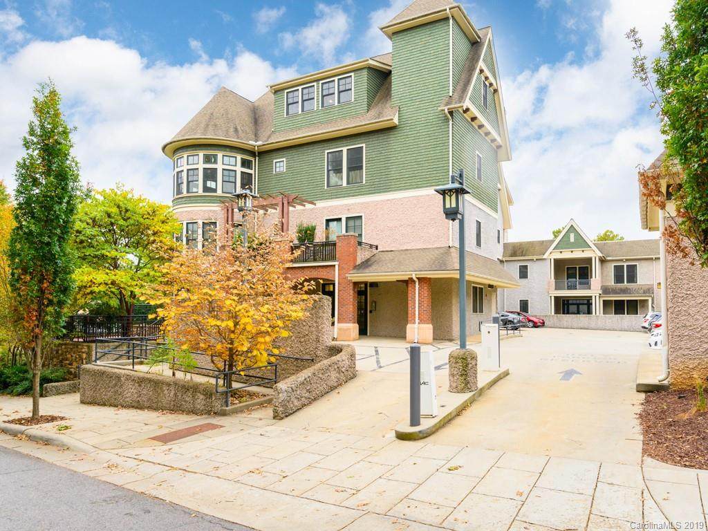 190 Broadway Street - Photo 1