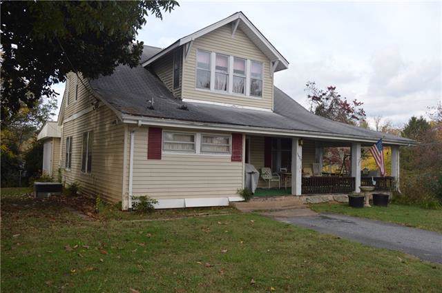 1626 Harper Avenue - Photo 1