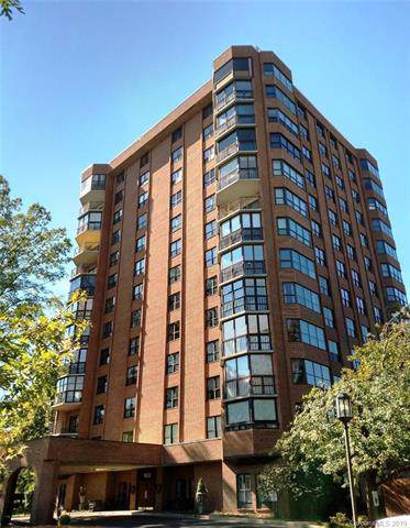 1530 Queens Road - Photo 1