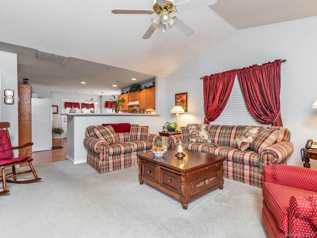 413 Gelderland Drive - Photo 1